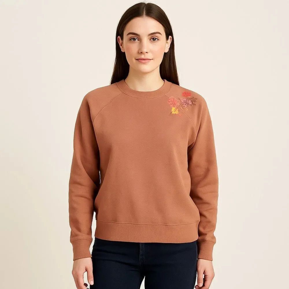 Revolve Something Navy Embroidered Camel Crew Neck Sweater Sweatshirt Size M
